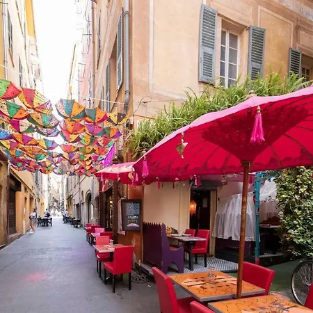 Spacious And Bright Flat Close To The : Heart Of Old Nizza