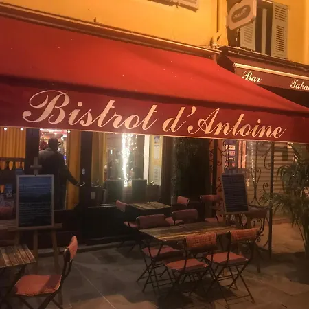 Spacious And Bright Flat Close To The : Heart Of Old * Nice