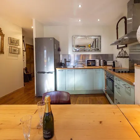 Spacious And Bright Flat Close To The : Heart Of Old * 尼斯