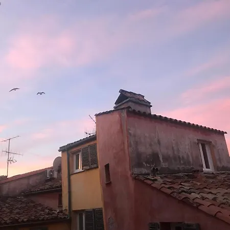 Spacious And Bright Flat Close To The : Heart Of Old * Nice